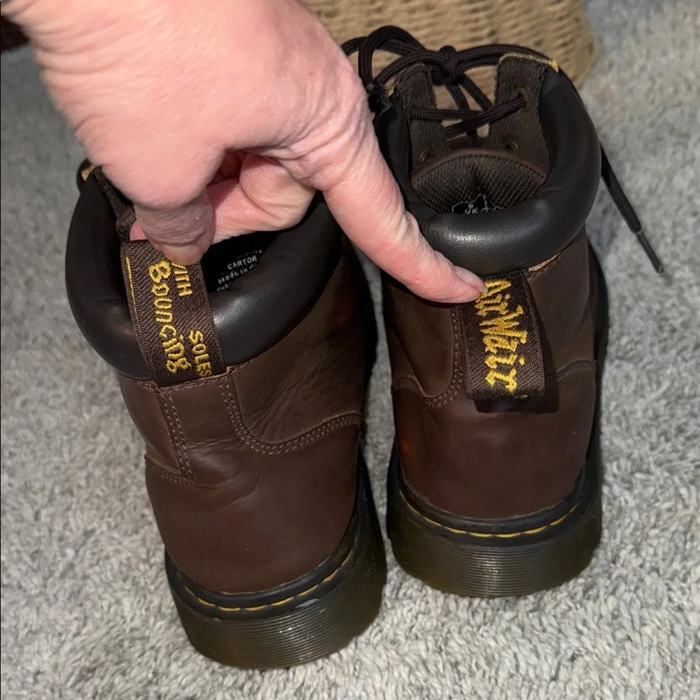 Doc Martens airwair Cartor combat boots distressed look brown leather men’s 10